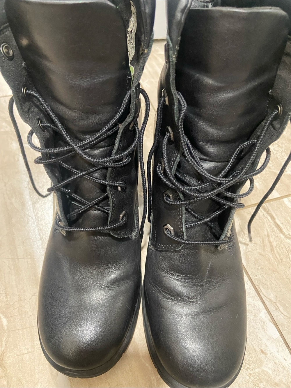 Timberland Anime black leather lace-up heeled boots. - Picture 4 of 6